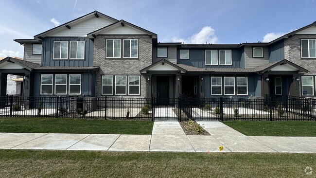 Building Photo - 4255 W Flint Dr