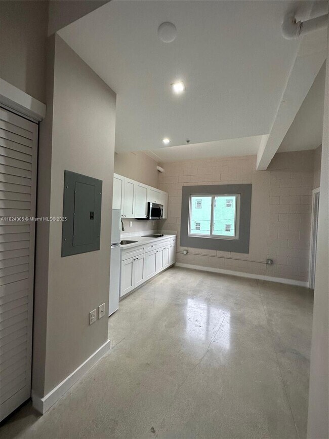 Foto del edificio - 320 SW 13th Ave