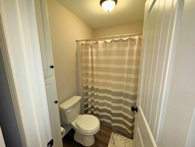 Foto del edificio - 416 Andover Dr