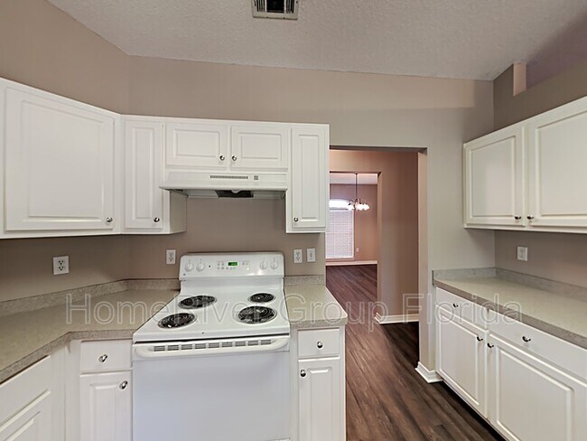 Foto del edificio - 6680 Da Lisa Rd