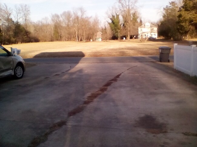 Foto del edificio - 12046 Guinea Dr