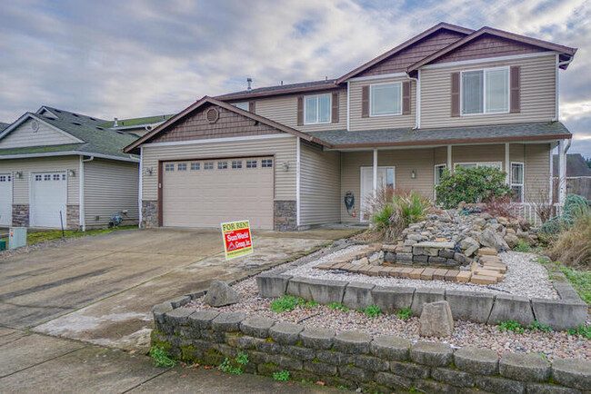 Building Photo - SPACIOUS FIVE BEDROOM HOUSE IN VANCOUVER