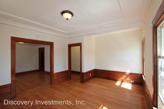 Building Photo - 3501-3505 Lakeshore Ave