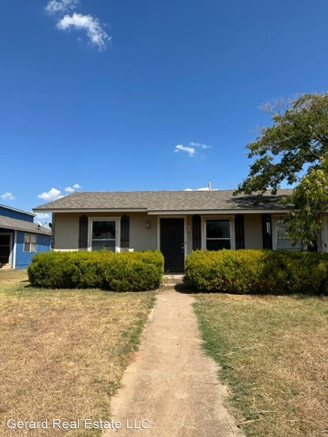 Foto del edificio - 2 br, 1 bath House - 1041 Presidio Drive