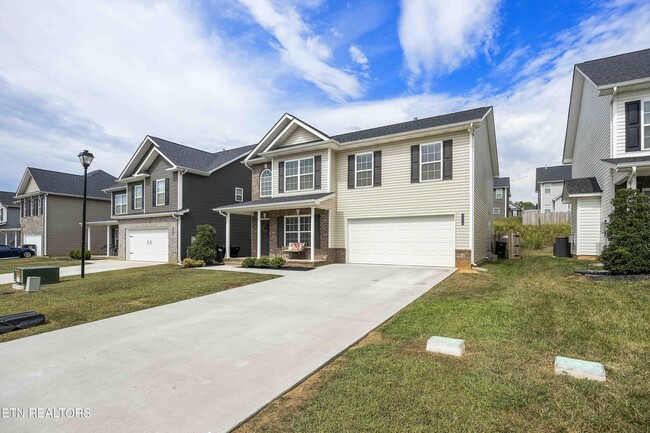 Foto del edificio - 3024 Creekbend Ln