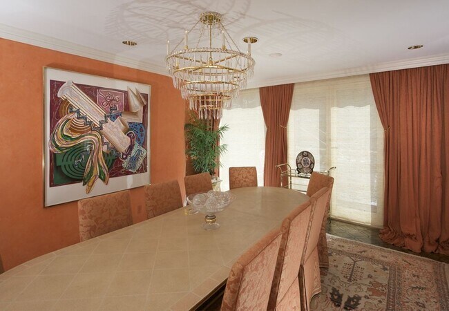 Foto del edificio - 132 Yarmouth Rd