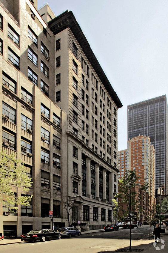 345-349 W 50th St - Polyclinic Apartments