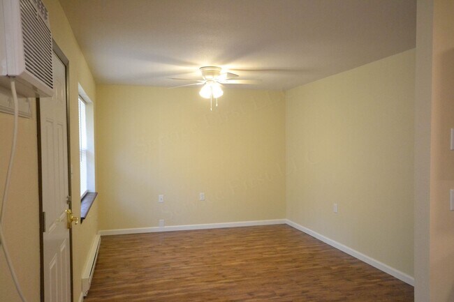 Foto del edificio - Longton Apartments