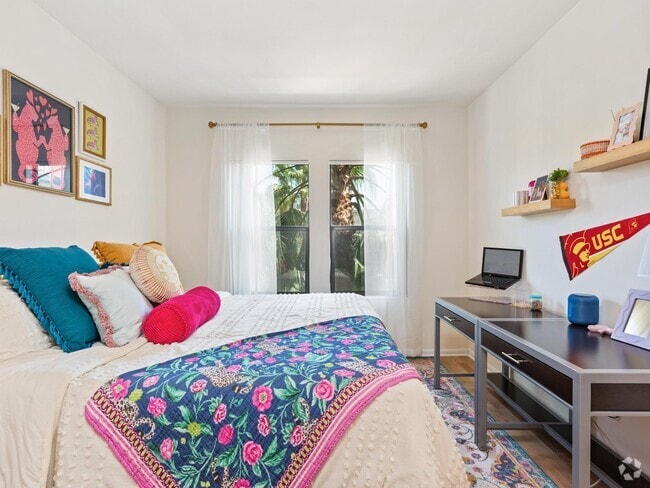 Private Bedroom Set Up - The Lorenzo
