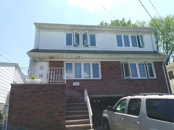 Foto principal - 9116 Grand Ave