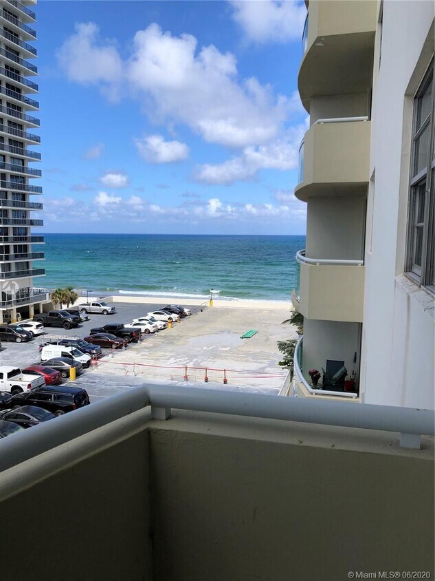 3001 S Ocean Dr Unit 503, Hallandale Beach, FL 33009 Condo for Rent