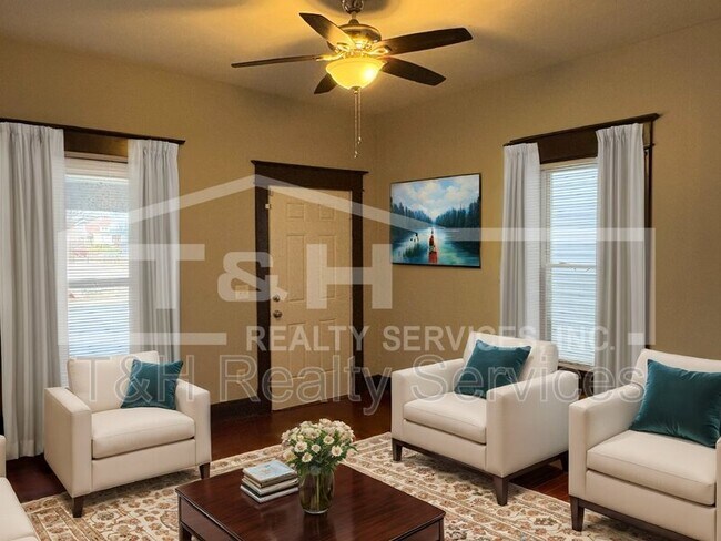 Foto del edificio - 2107 E Michigan St