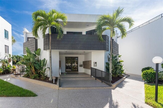Foto del edificio - 2955 N Beach Rd