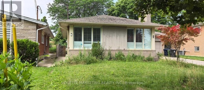 Building Photo - 34 Ravenscroft Cir