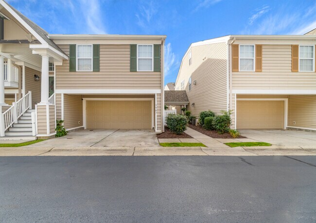 Building Photo - 3907 Van Ness Dr