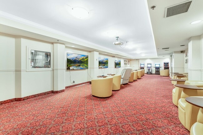 Building Photo - Riverflow Residences