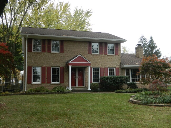 Building Photo - 46675 Winchester Dr