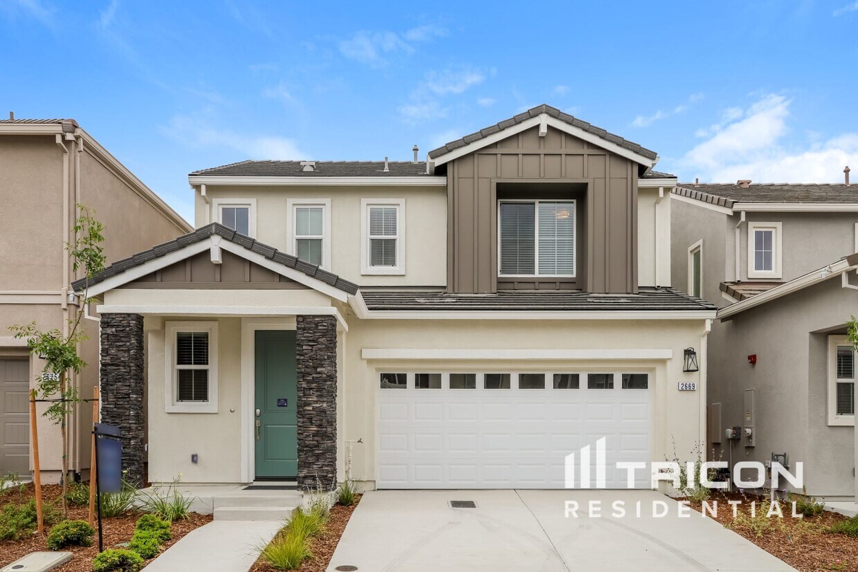 Foto principal - 2669 River Rd Ln