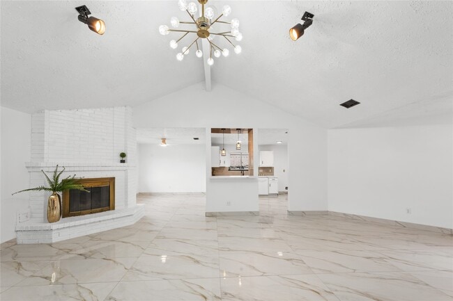 Building Photo - 2610 Hollymist Dr