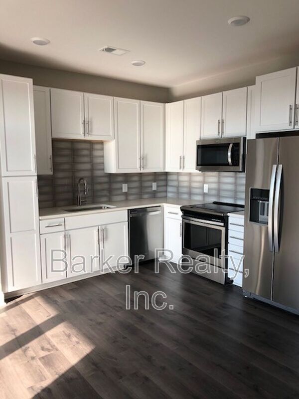 Foto del edificio - 414 S White St