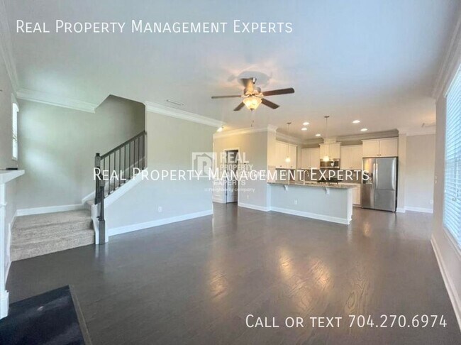 Foto del edificio - 9808 Rayneridge Drive