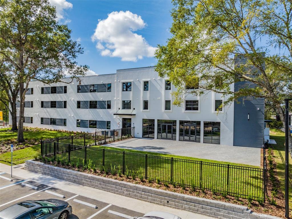 Foto principal - 6515 Live Wl Ln