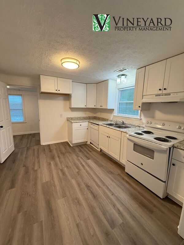 Foto del edificio - 266 Pine Crest Dr