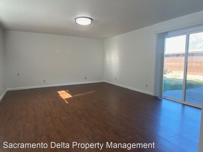 Foto del edificio - 4 br, 2 bath House - 4009 Bruce Way