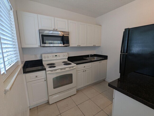 Foto del edificio - 701 SW 14th Ave