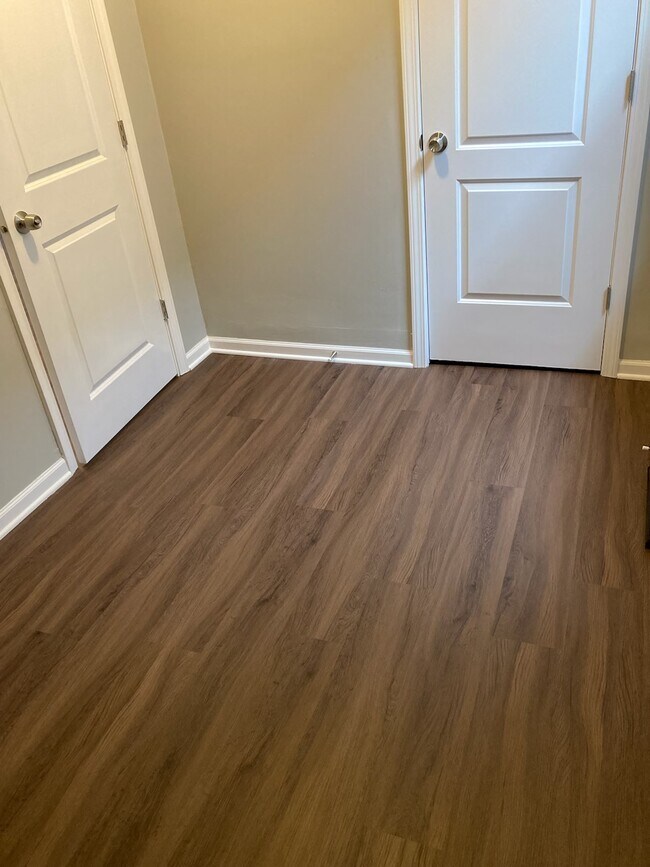 Just remodeled room - 3553 S Damen Ave