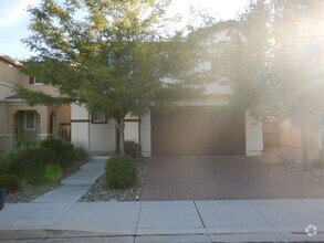Building Photo - 2049 Waterhouse Rd