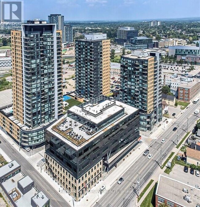 Building Photo - 108 Garment St