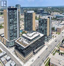 Building Photo - 108 Garment St