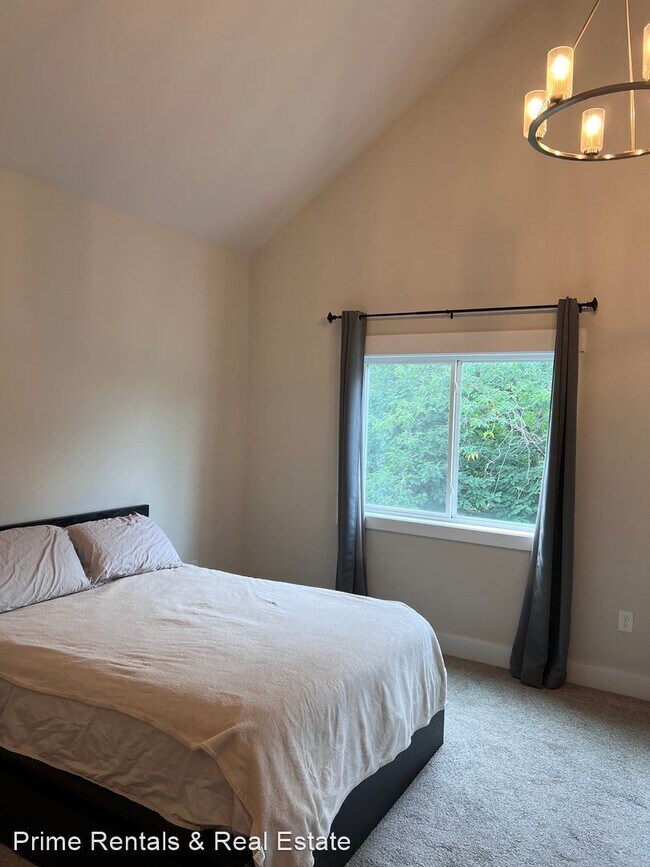 Building Photo - 3 br, 2.5 bath House - 6307 James Ct