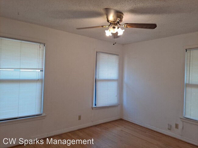 Building Photo - 3 br, 1 bath House - 10515 Solta Dr.
