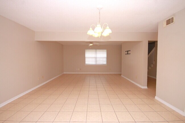 Foto del edificio - Charming West Pensacola Townhome – 2BR/2BA...
