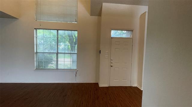 Building Photo - 1215 White Dr