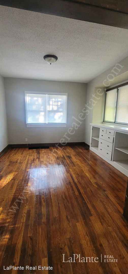 Building Photo - 3 br, 1 bath House - 3588 Stickney Avenue 1