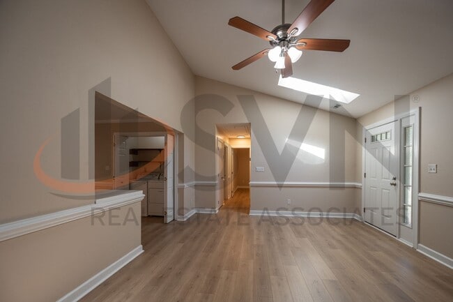 Building Photo - 5500 Fortunes Ridge Dr