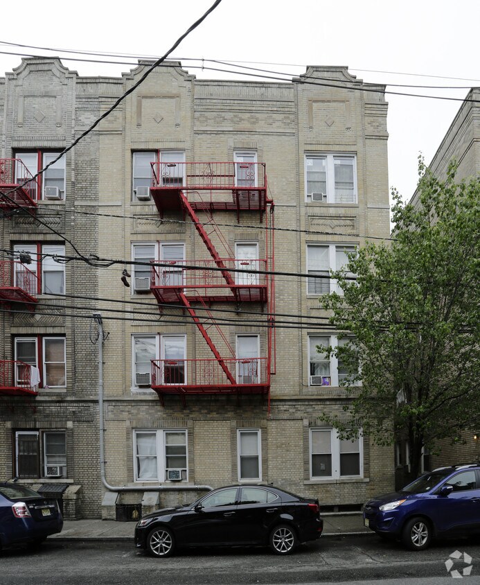 5608 Hudson Avenue - 5608 Hudson Ave