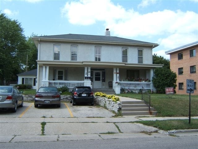 Building Photo - 216 N Fowler St