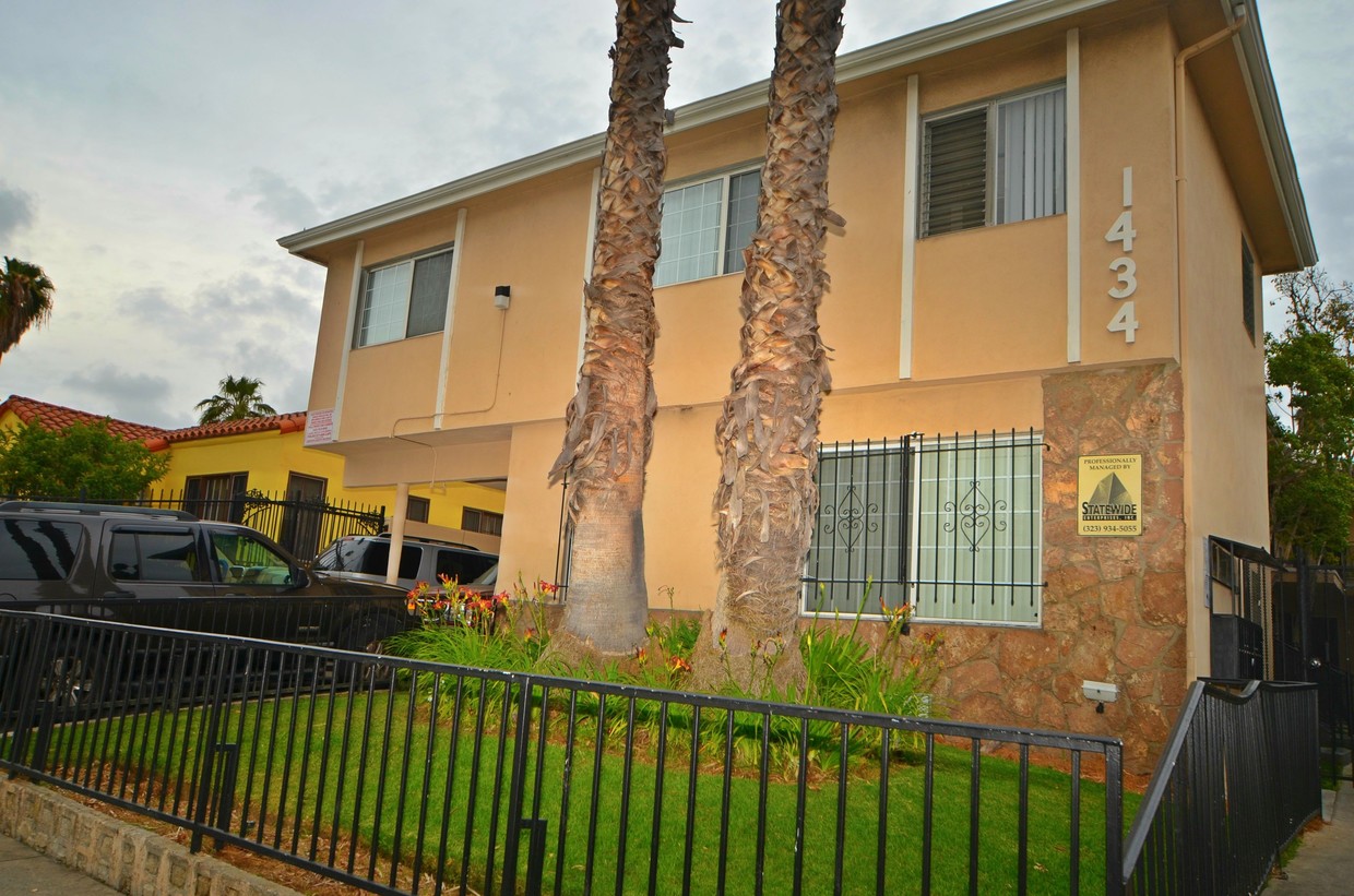 Primary Photo - 1434 S Orange Dr