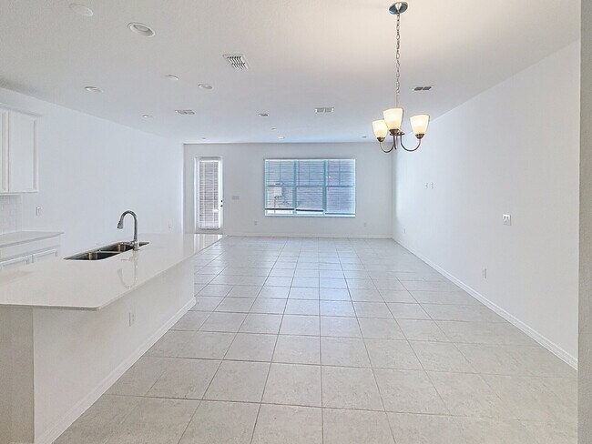 Foto del edificio - 6328 Goldcoast Ave