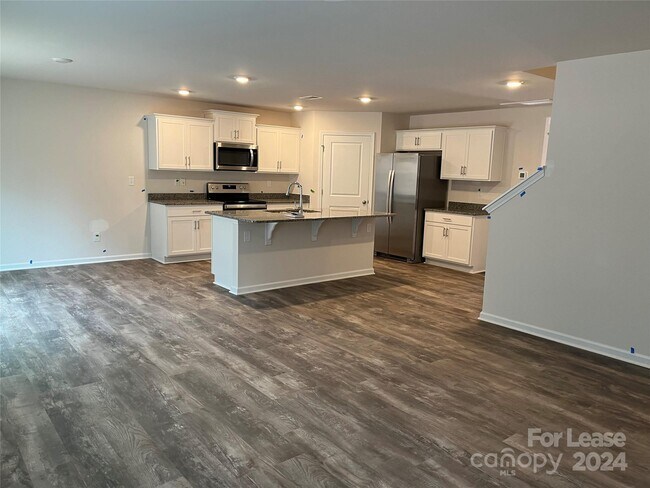 Foto del edificio - 2862 Tommy Sherrill Rd