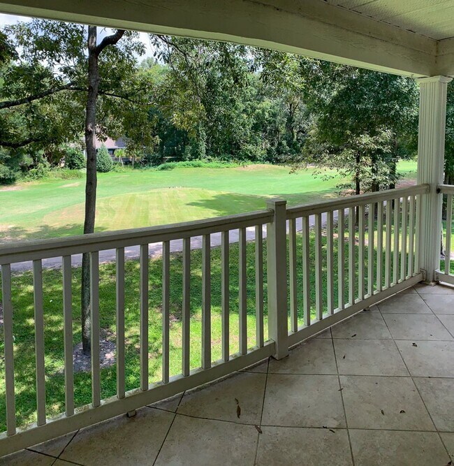 Building Photo - 3BR/2BA Condo in Haile Plantation - Availa...