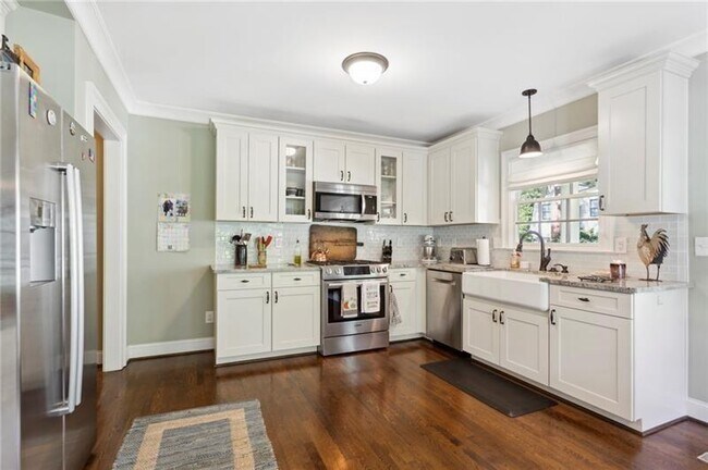 Foto del edificio - 253 N Forest Ave NE