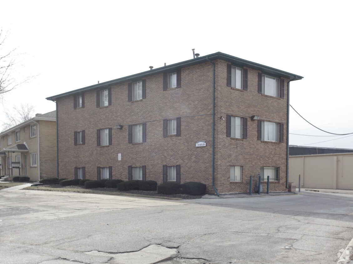 Building Photo - Westgate Apartments II