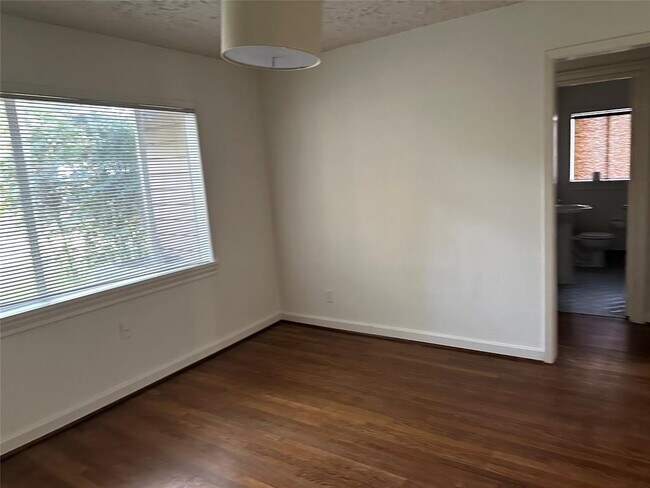 Foto del edificio - 1510 Early Ln