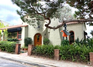 Building Photo - 2272 Silver Ridge Ave