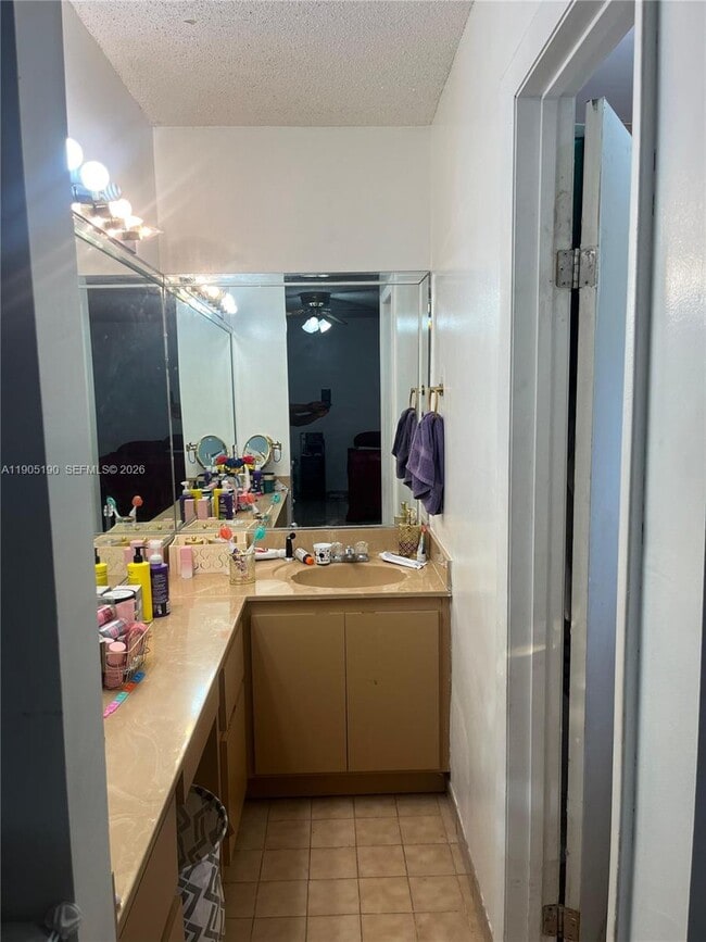 Foto del edificio - 2231 SW 14th St